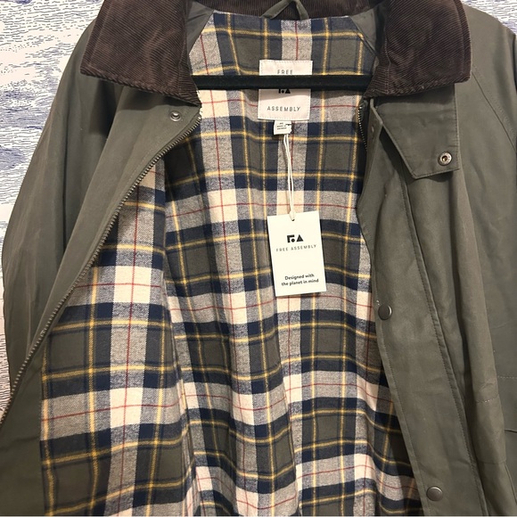 Free Assembly • Barn Jacket - Picture 6 of 7